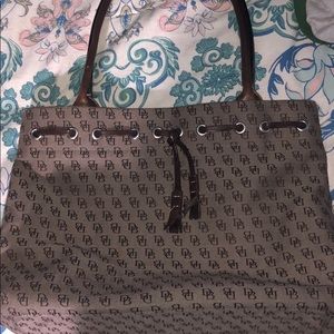 Dooney and Bourke purse